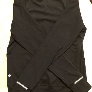 Lululemon luxtreme top black size 6